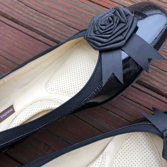 Adrienne Vittadini Black Flats - Picture 3 of 4